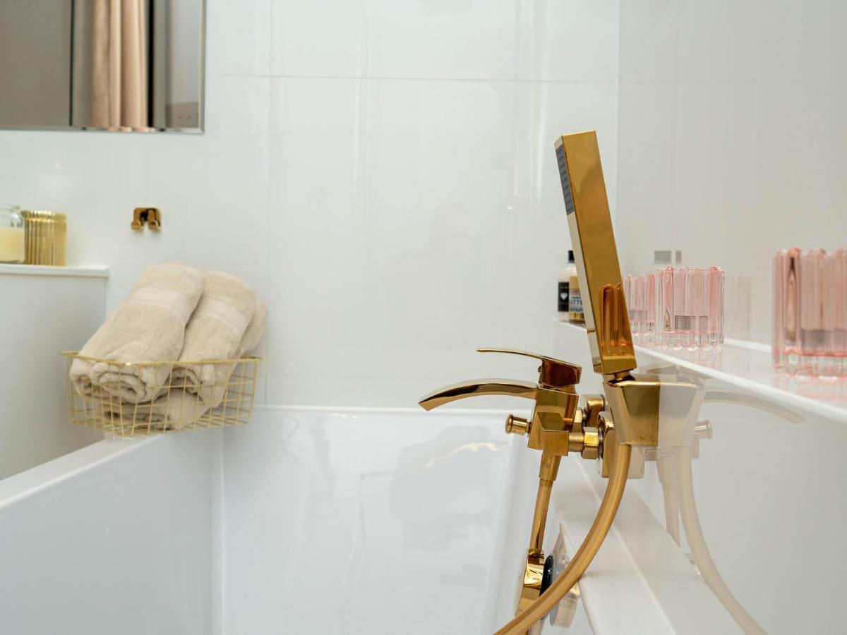 Apartament Gold Aleja Nmp 8 - Free Parking Ченстохова Экстерьер фото